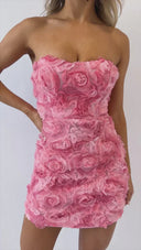 Olivera | Haljina sa Cvetnim Ukrasima i Kratkim Krojem